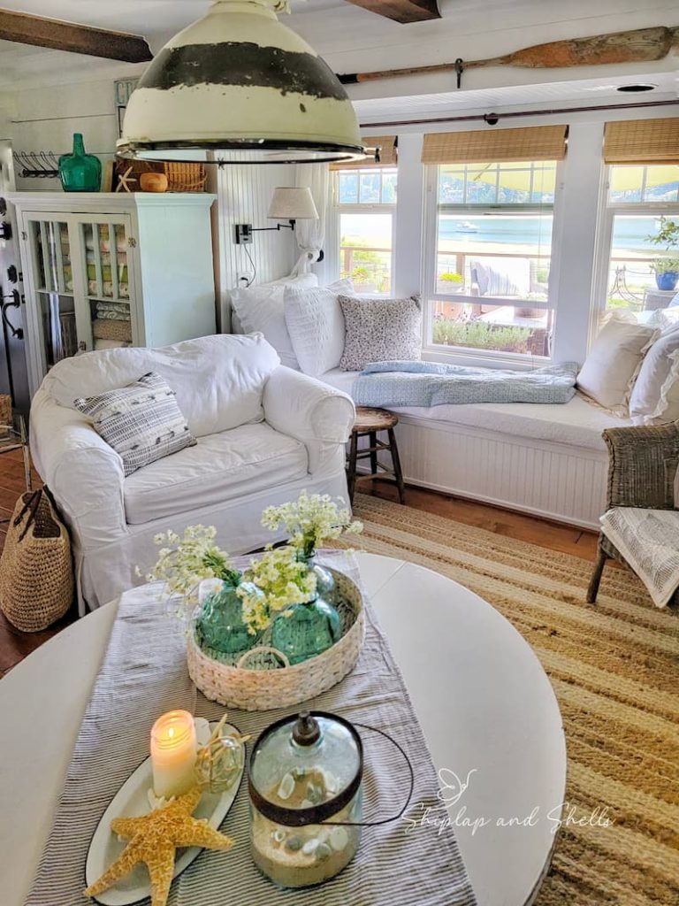 Maximize Small Summer Cottage Spaces